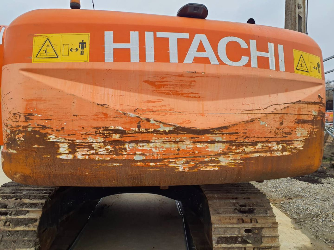 HITACHI ZX2400N-3 - Vikšrinis ekskavatorius: foto 4 HITACHI ZX2400N-3 - Vikšrinis ekskavatorius: foto 4