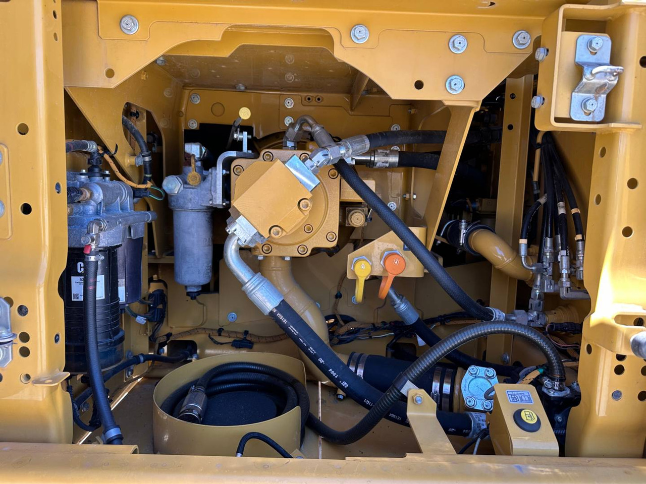 CAT 323 lizingą CAT 323: foto 32