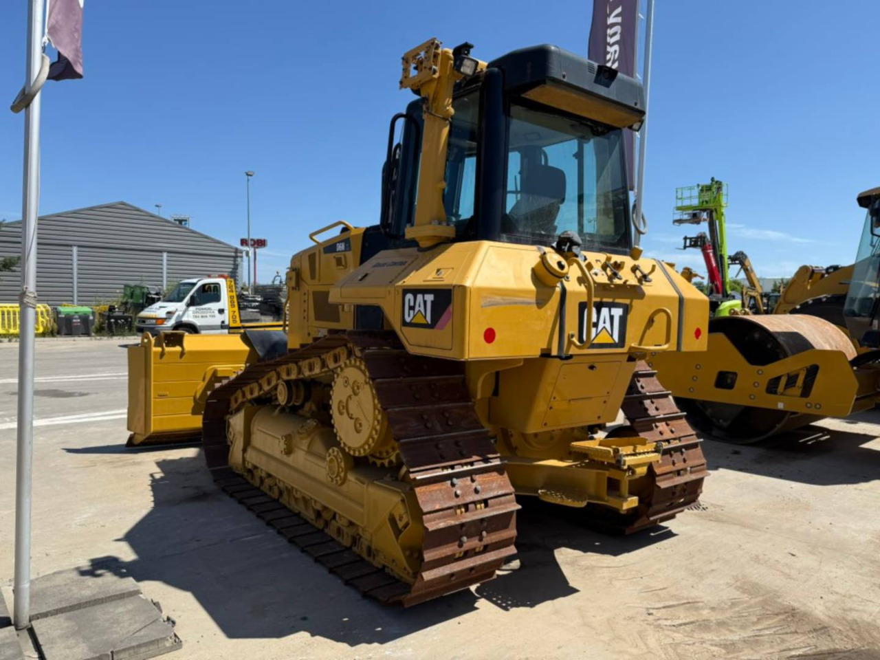 CAT D6NXL - Buldozeris: foto 4 CAT D6NXL - Buldozeris: foto 4