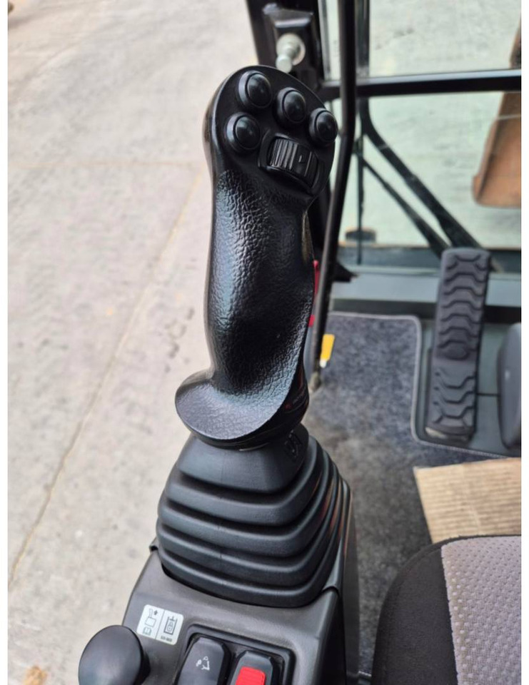 Ratinis ekskavatorius CAT M315F: foto 24