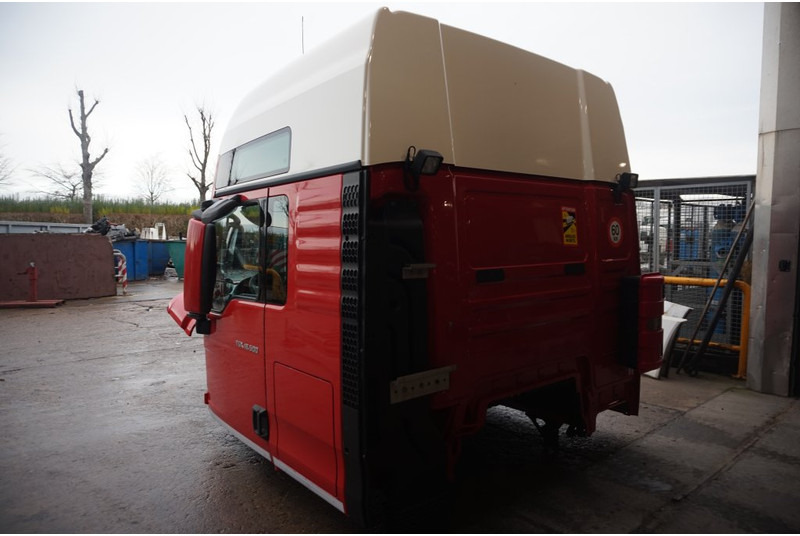 MAN F99L41 TGX XXL EURO6 81.60000-7925 - Kabina ir interjeras - Sunkvežimis: foto 4 MAN F99L41 TGX XXL EURO6 81.60000-7925 - Kabina ir interjeras - Sunkvežimis: foto 4