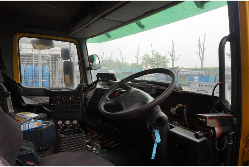Mercedes-Benz ACTROS F07 MP1 RECHTS STUUR 748214V678262 - Kabina ir interjeras - Sunkvežimis: foto 5 Mercedes-Benz ACTROS F07 MP1 RECHTS STUUR 748214V678262 - Kabina ir interjeras - Sunkvežimis: foto 5