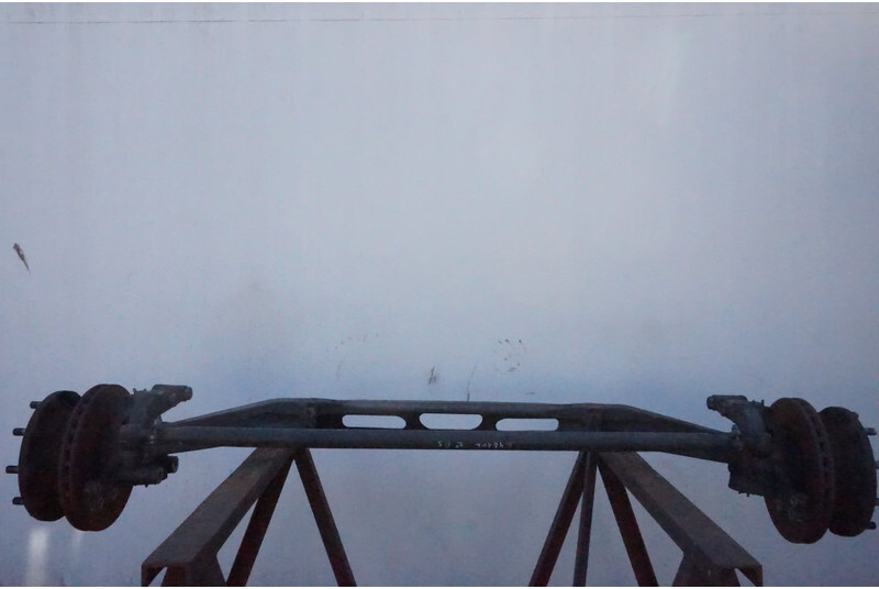 Mercedes-Benz F-8/C22.5 - Priekinė ašis - Sunkvežimis: foto 1 Mercedes-Benz F-8/C22.5 - Priekinė ašis - Sunkvežimis: foto 1