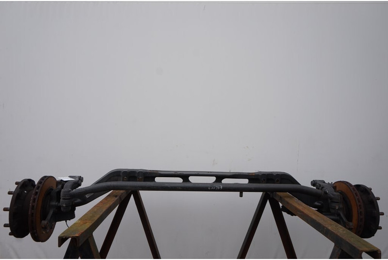 Mercedes-Benz F-8A/C22.5 - Priekinė ašis - Sunkvežimis: foto 1 Mercedes-Benz F-8A/C22.5 - Priekinė ašis - Sunkvežimis: foto 1