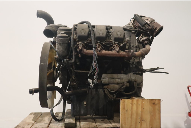 Mercedes-Benz OM501LA EURO3 410PS - Variklis - Sunkvežimis: foto 3 Mercedes-Benz OM501LA EURO3 410PS - Variklis - Sunkvežimis: foto 3