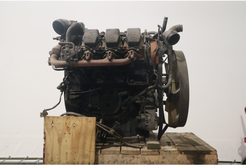 Mercedes-Benz OM501LA EURO3 410PS - Variklis - Sunkvežimis: foto 1 Mercedes-Benz OM501LA EURO3 410PS - Variklis - Sunkvežimis: foto 1