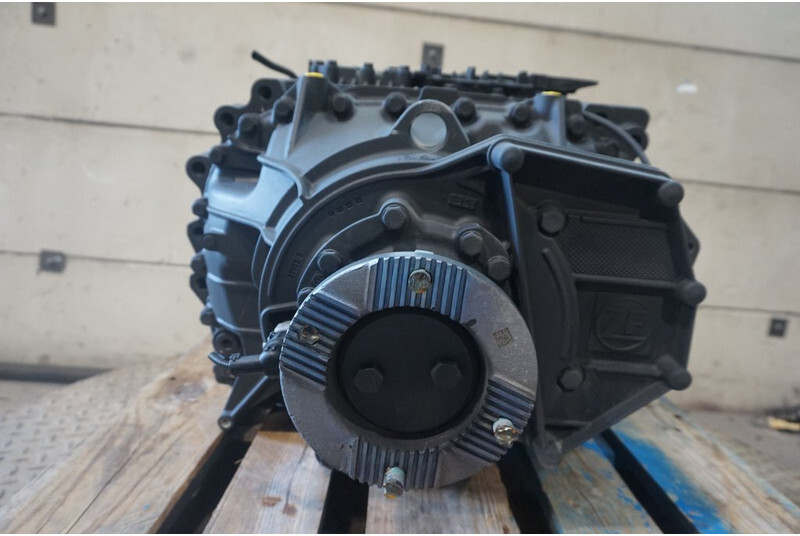 ZF 12TX2620DD TGX 81.32004-6407 - Pavarų dėžė - Sunkvežimis: foto 4 ZF 12TX2620DD TGX 81.32004-6407 - Pavarų dėžė - Sunkvežimis: foto 4