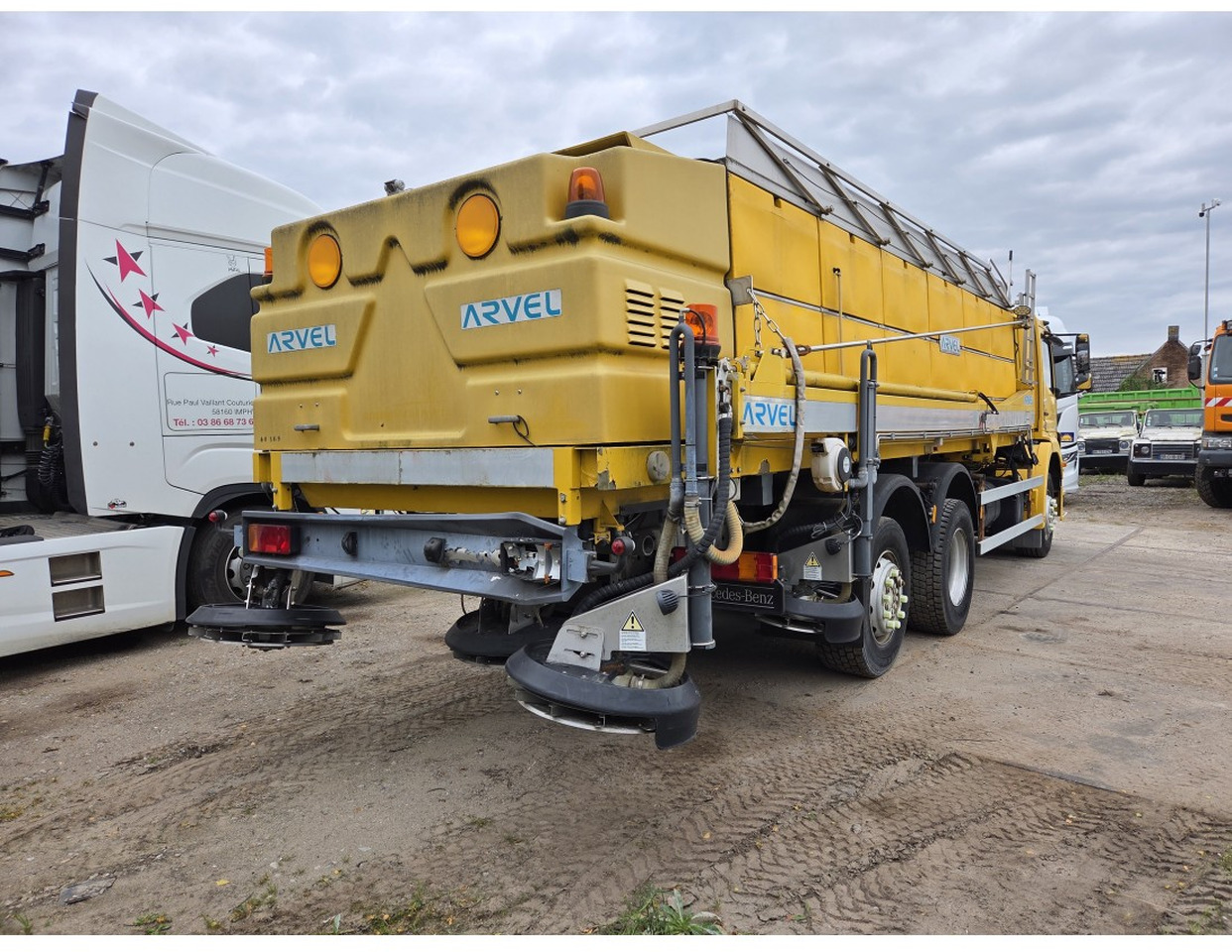 MERCEDES AXOR 2533 6X2 CHASSIS LOW MILEAGE - Važiuoklės sunkvežimis, Sniego valymo mašina: foto 3 MERCEDES AXOR 2533 6X2 CHASSIS LOW MILEAGE - Važiuoklės sunkvežimis, Sniego valymo mašina: foto 3