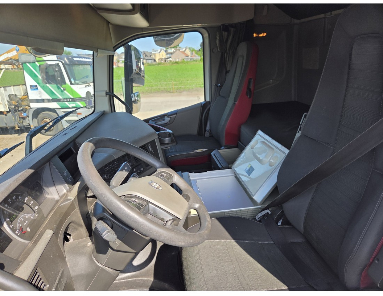 Vilkikas VOLVO FH 500 4X2 TRACTOR UNIT 2 TANKS VEB+: foto 9
