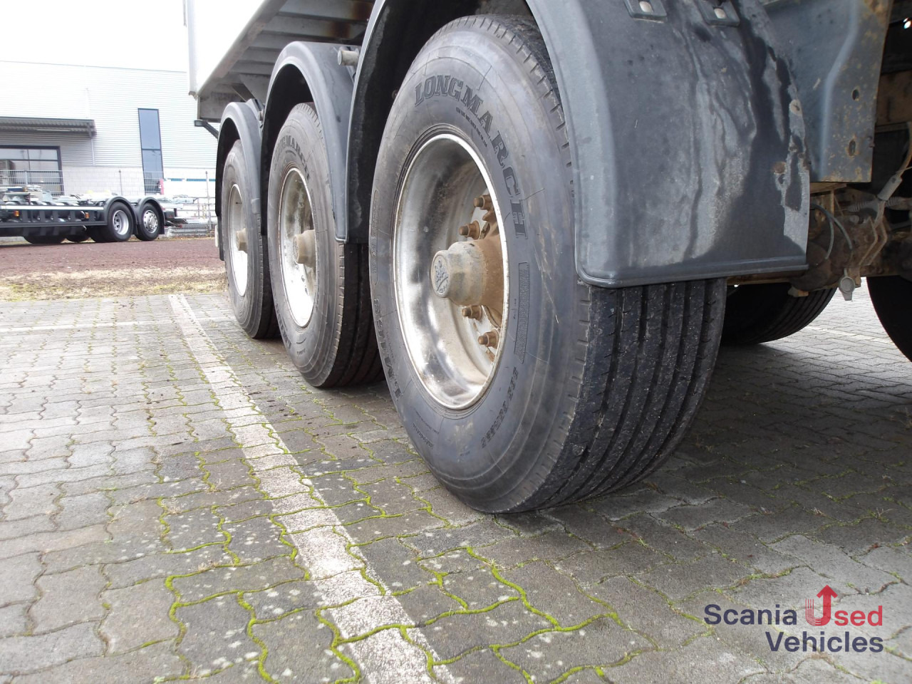 LANGENDORF SKA 24/30 - 28m³ - ALUKASTEN - LIFT - BPW - - Savivartis puspriekabė: foto 4 LANGENDORF SKA 24/30 - 28m³ - ALUKASTEN - LIFT - BPW - - Savivartis puspriekabė: foto 4