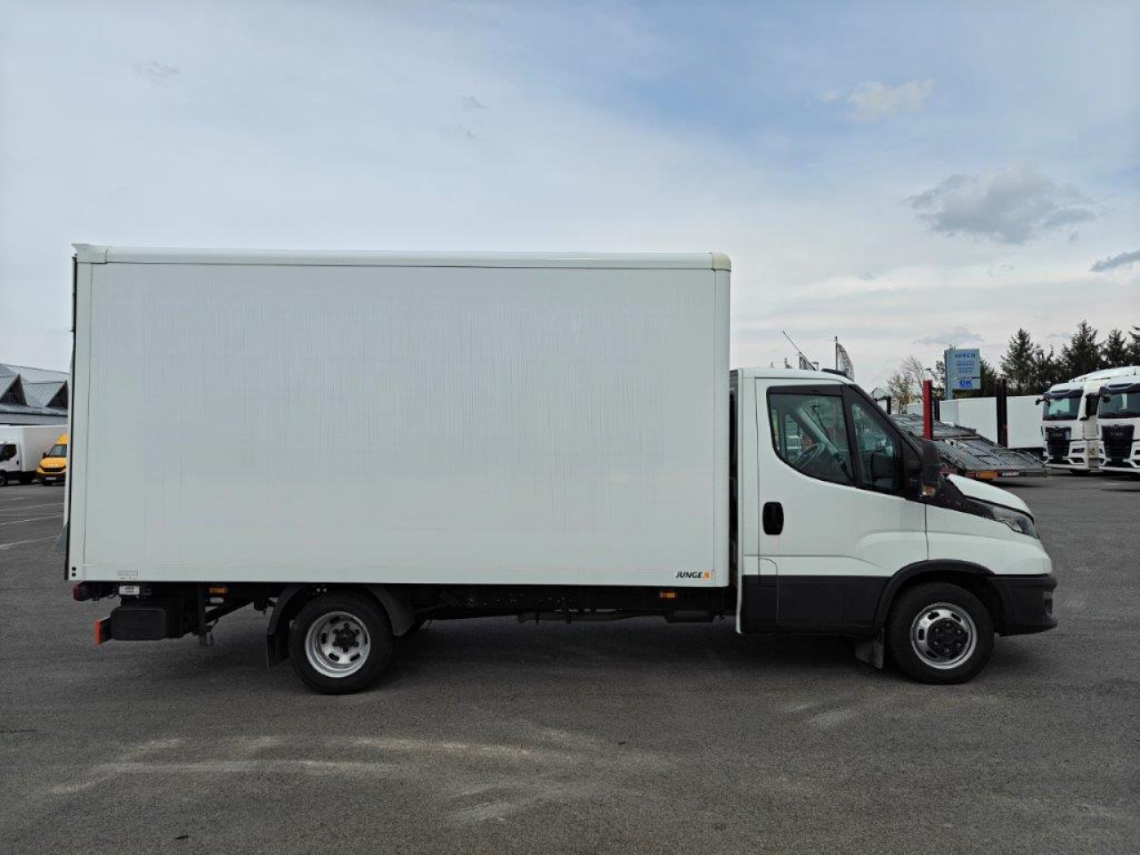 IVECO Daily 35C16H - Krovininis mikroautobusas: foto 4 IVECO Daily 35C16H - Krovininis mikroautobusas: foto 4