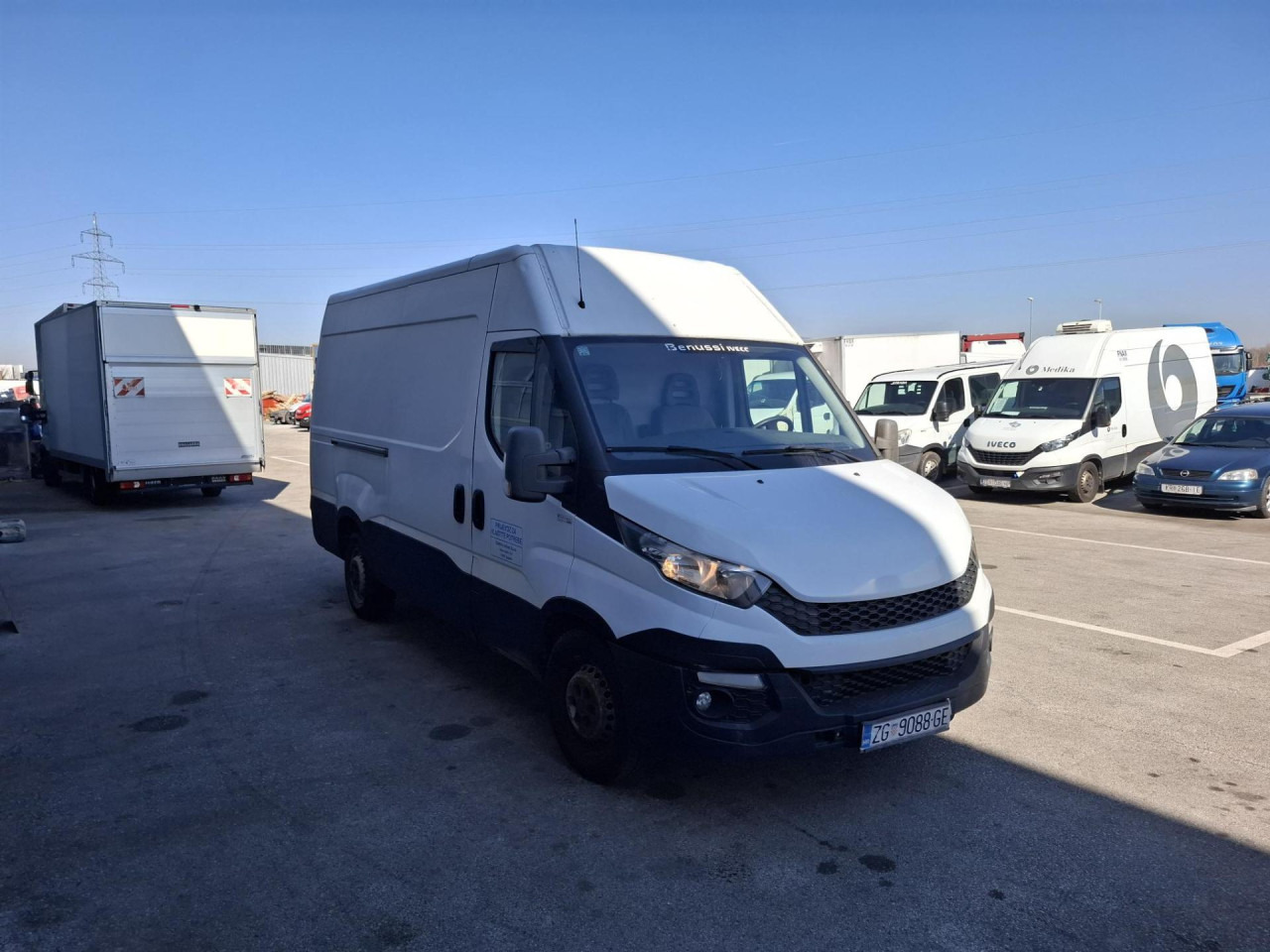 IVECO Daily 35S13 - Keleivinis furgonas: foto 2 IVECO Daily 35S13 - Keleivinis furgonas: foto 2