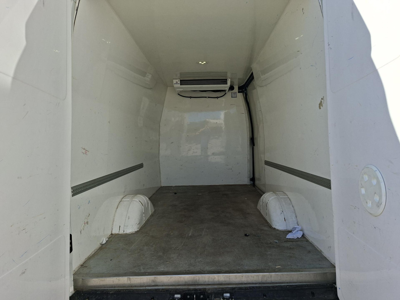 IVECO Daily 35S14V - Furgonas šaldytuvas: foto 5 IVECO Daily 35S14V - Furgonas šaldytuvas: foto 5