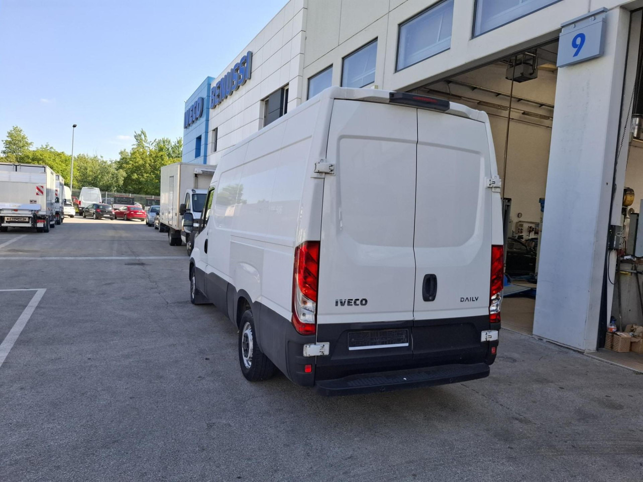 IVECO Daily 35S14V - Keleivinis furgonas: foto 3 IVECO Daily 35S14V - Keleivinis furgonas: foto 3