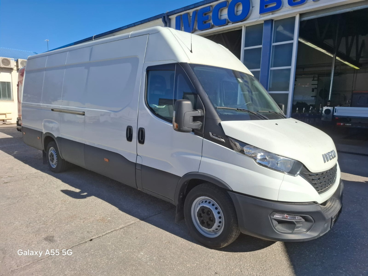 IVECO Daily 35S16V A8 - Keleivinis furgonas: foto 2 IVECO Daily 35S16V A8 - Keleivinis furgonas: foto 2