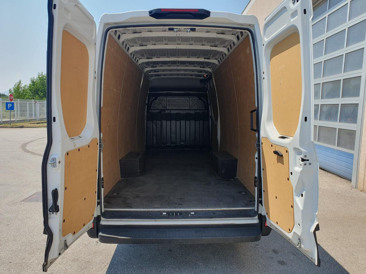 IVECO Daily 35S16V - Keleivinis furgonas: foto 5 IVECO Daily 35S16V - Keleivinis furgonas: foto 5