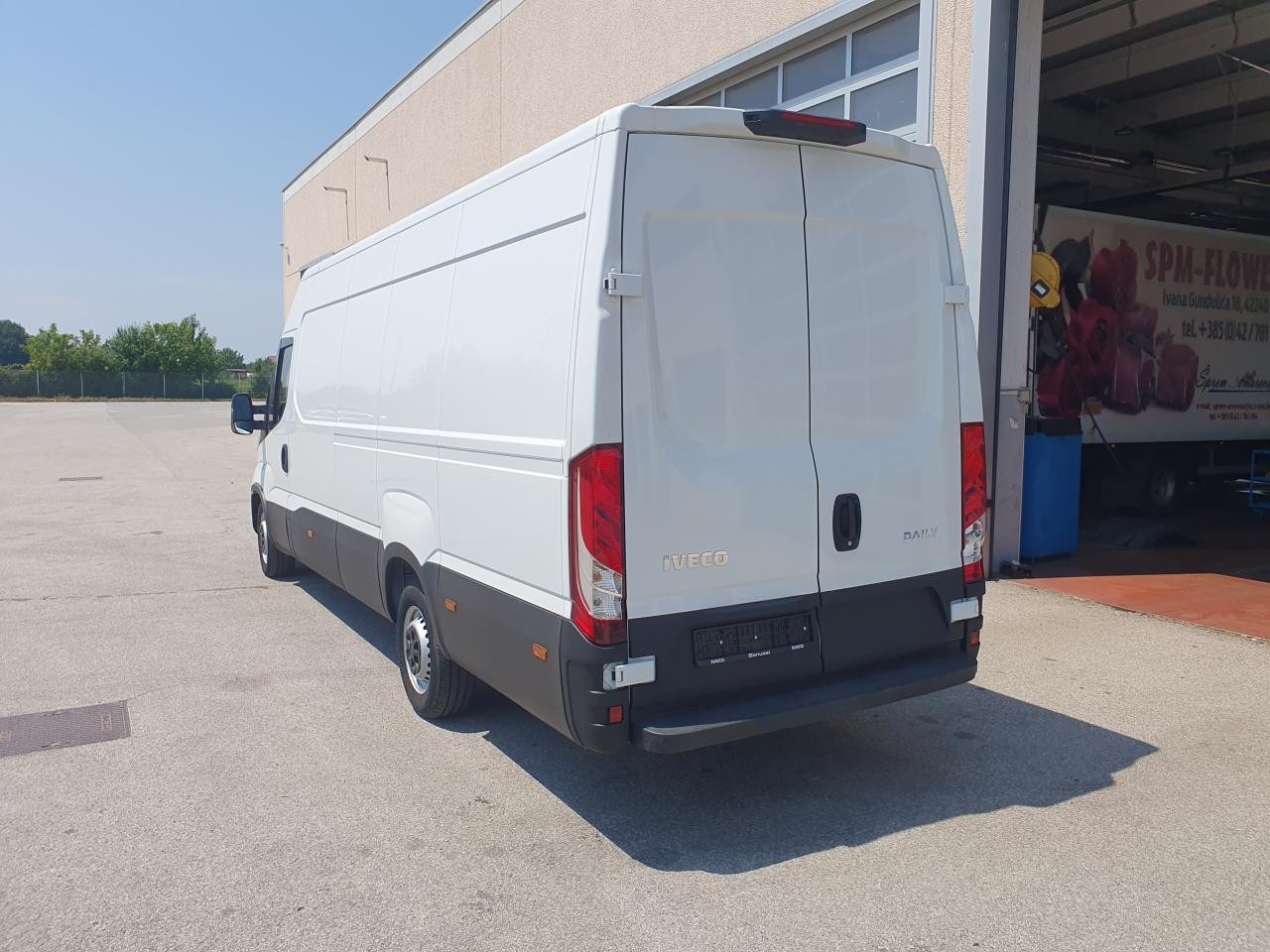 IVECO Daily 35S16V - Keleivinis furgonas: foto 3 IVECO Daily 35S16V - Keleivinis furgonas: foto 3