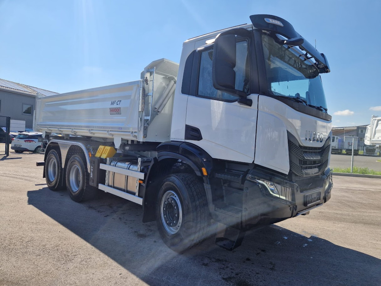 IVECO T-WAY AD380T45 - Mažas savivartis: foto 4 IVECO T-WAY AD380T45 - Mažas savivartis: foto 4