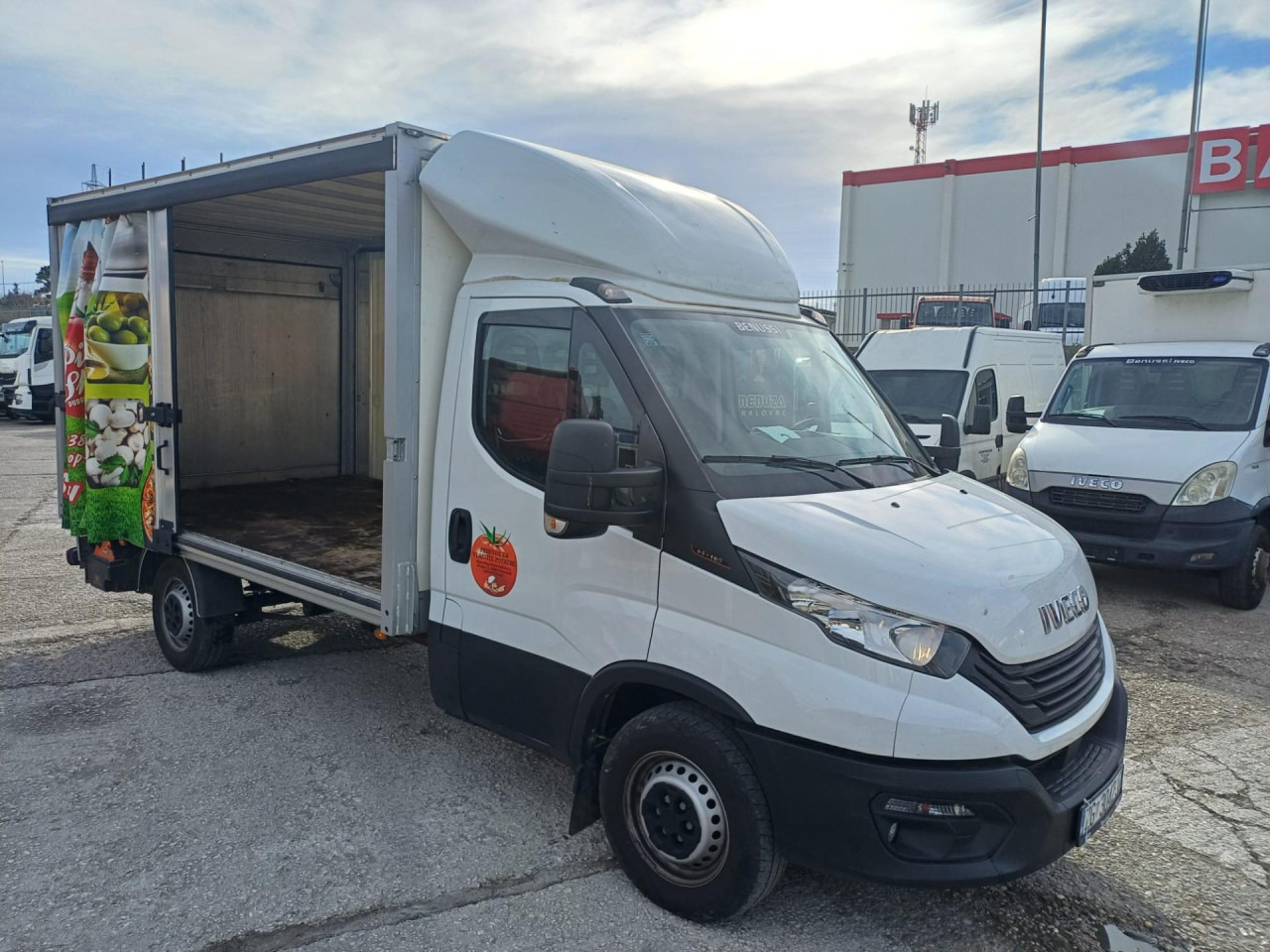 IVECO Daily 35S18H/P - Komercinis automobilis: foto 3 IVECO Daily 35S18H/P - Komercinis automobilis: foto 3