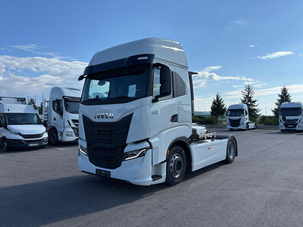 IVECO S-Way AS440S49T/P - Vilkikas: foto 1 IVECO S-Way AS440S49T/P - Vilkikas: foto 1