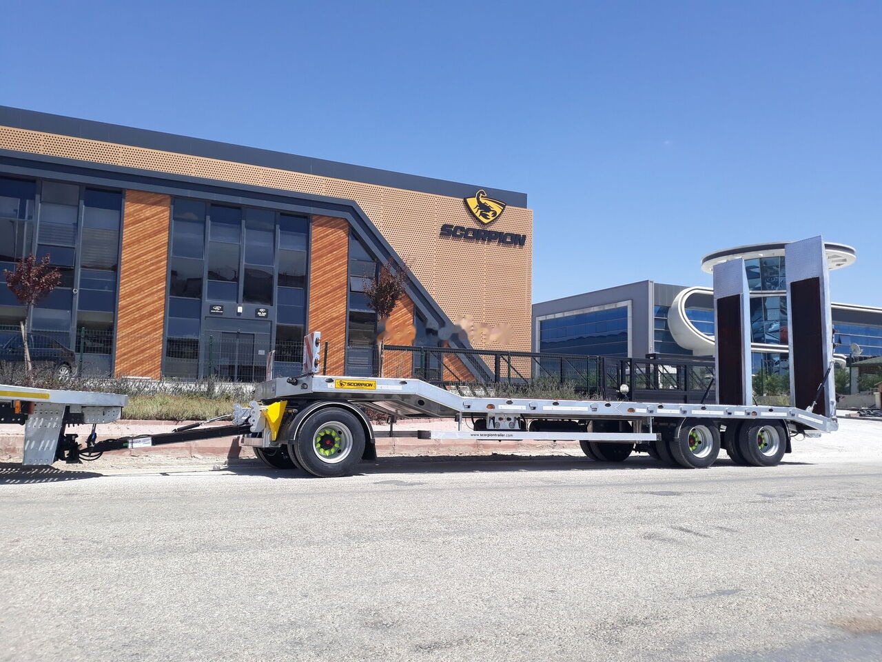 Scorpion Trailer 2024 SCORPION TRAILER NEW 3 AXLE (MANUFACTURER COMPANY) - Žemo profilio platforma puspriekabė: foto 5 Scorpion Trailer 2024 SCORPION TRAILER NEW 3 AXLE (MANUFACTURER COMPANY) - Žemo profilio platforma puspriekabė: foto 5