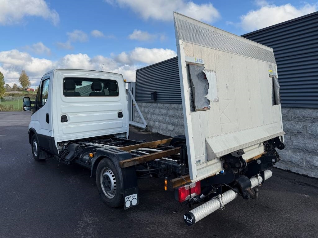 Iveco Daily 35 - NP Hi - Matic - Krovininis mikroautobusas: foto 4 Iveco Daily 35 - NP Hi - Matic - Krovininis mikroautobusas: foto 4