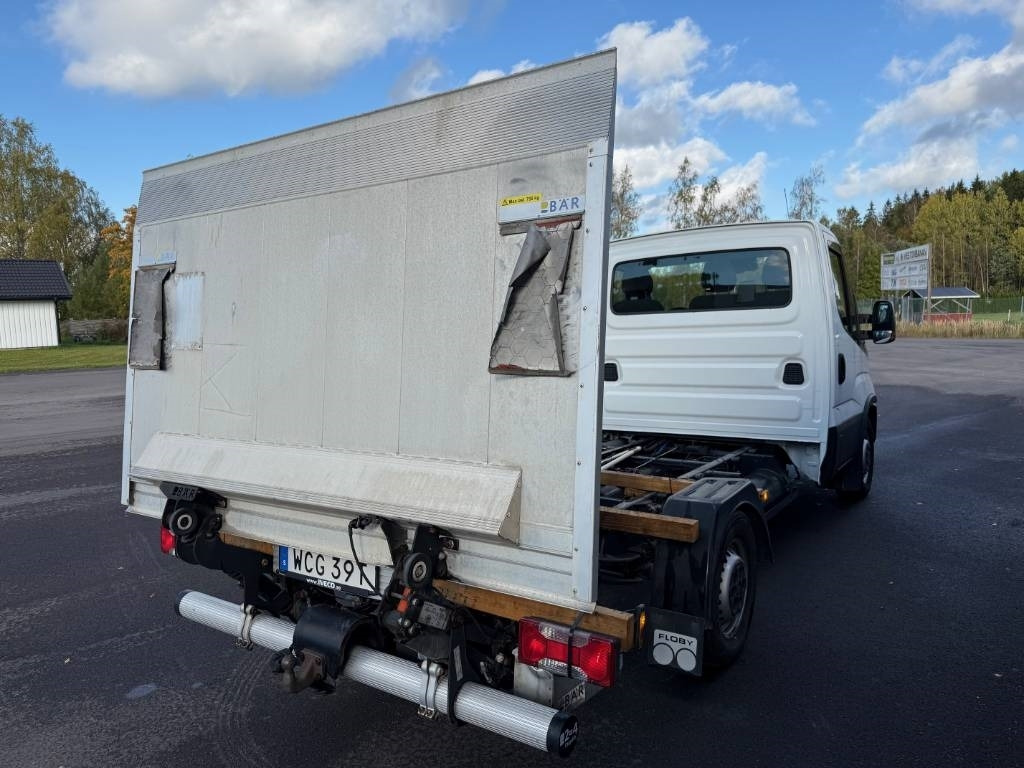 Iveco Daily 35 - NP Hi - Matic - Krovininis mikroautobusas: foto 3 Iveco Daily 35 - NP Hi - Matic - Krovininis mikroautobusas: foto 3
