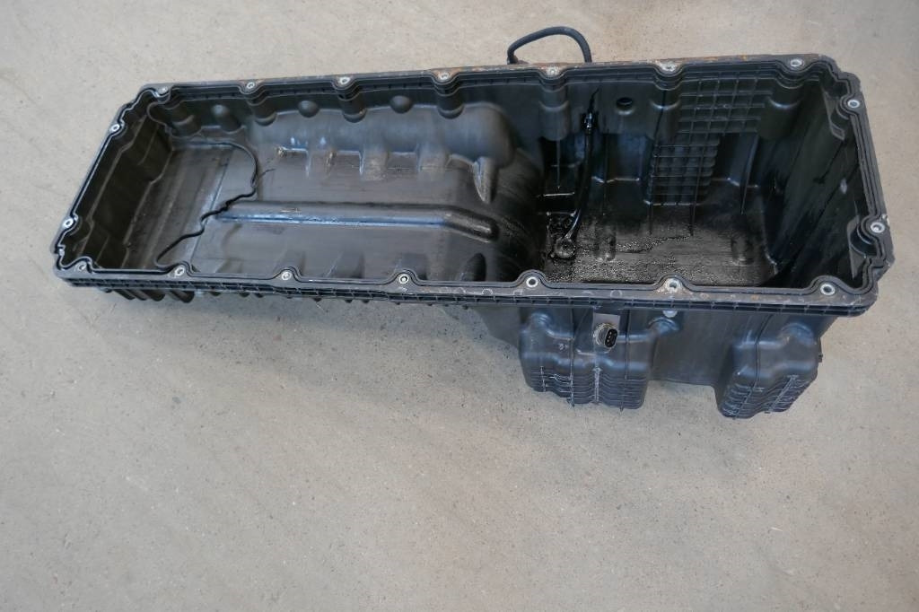 Mercedes-Benz Oljesump - Variklis - Sunkvežimis: foto 1 Mercedes-Benz Oljesump - Variklis - Sunkvežimis: foto 1