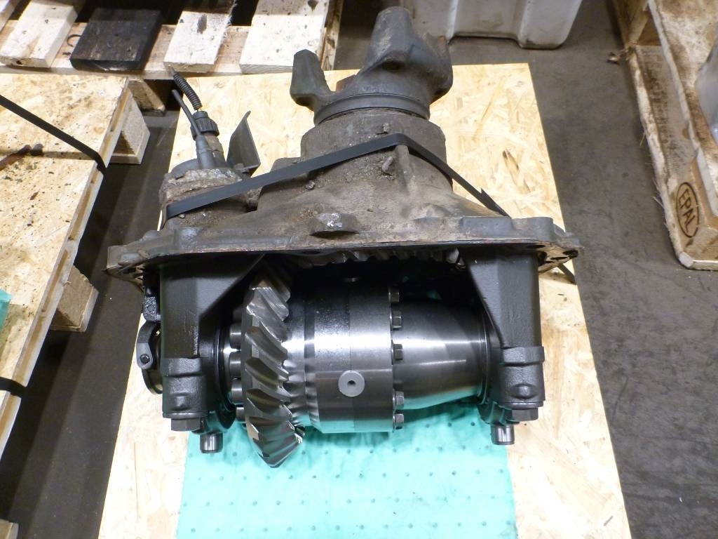 Scania R 650 - Ašis ir dalys - Sunkvežimis: foto 2 Scania R 650 - Ašis ir dalys - Sunkvežimis: foto 2