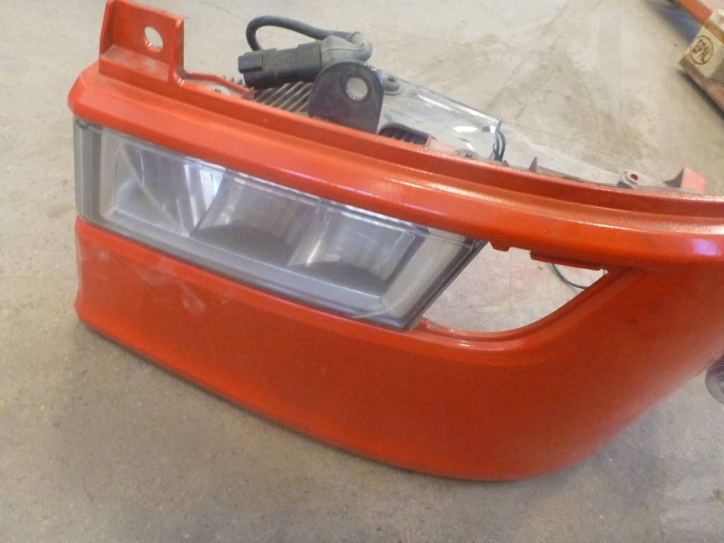 Scania Stötfångarhörn, 2295953 - Rėmas/ Važiuoklė - Sunkvežimis: foto 2 Scania Stötfångarhörn, 2295953 - Rėmas/ Važiuoklė - Sunkvežimis: foto 2