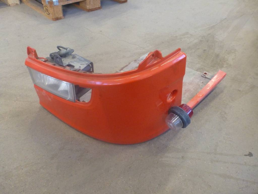 Scania Stötfångarhörn, 2295953 - Rėmas/ Važiuoklė - Sunkvežimis: foto 1 Scania Stötfångarhörn, 2295953 - Rėmas/ Važiuoklė - Sunkvežimis: foto 1