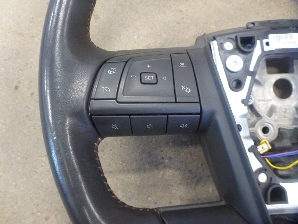 Volvo FH ratt, 82380308 - Kabina - Sunkvežimis: foto 3 Volvo FH ratt, 82380308 - Kabina - Sunkvežimis: foto 3