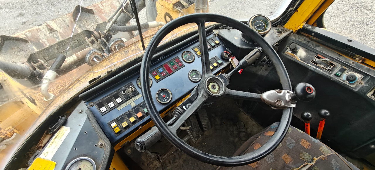 VOLVO L70B - Ratinis krautuvas: foto 5 VOLVO L70B - Ratinis krautuvas: foto 5