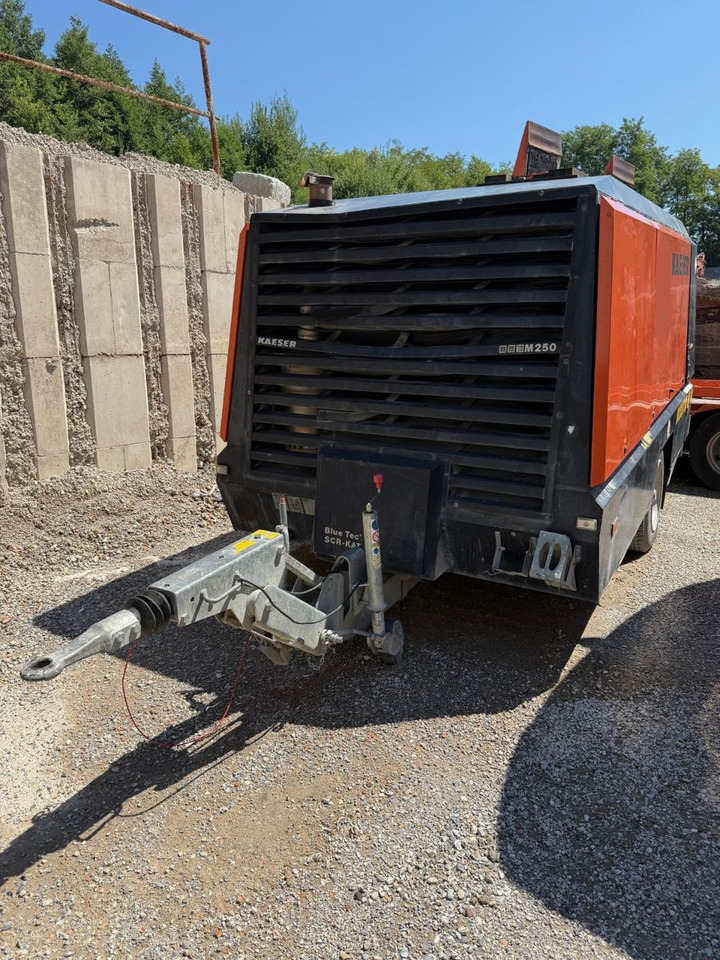 Kaeser M250 Kompressor, Anhänger trailer, 14bar - Oro kompresorius: foto 1 Kaeser M250 Kompressor, Anhänger trailer, 14bar - Oro kompresorius: foto 1