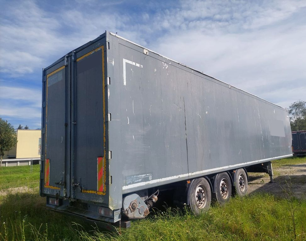 Krampe SB 30-90, Rollband - Su slankiojanciomis grindimis puspriekabė: foto 3 Krampe SB 30-90, Rollband - Su slankiojanciomis grindimis puspriekabė: foto 3