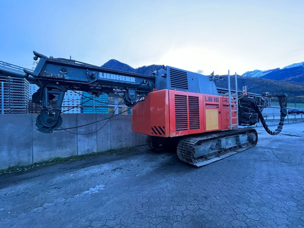 Liebherr LB16, Bohrgeraet, DRILLING RIG, SWISS, 11840h - Gręžimo mašina: foto 4 Liebherr LB16, Bohrgeraet, DRILLING RIG, SWISS, 11840h - Gręžimo mašina: foto 4