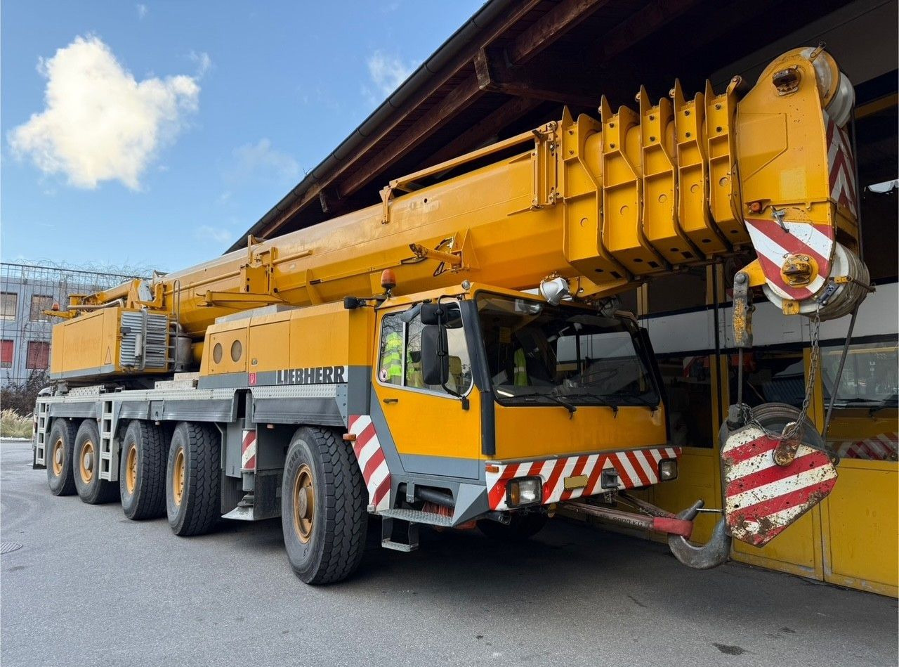 Liebherr LTM 1160/2 UTM655 10x6, FLYJIB, SWISS - Sunkvežimis su kranu: foto 1 Liebherr LTM 1160/2 UTM655 10x6, FLYJIB, SWISS - Sunkvežimis su kranu: foto 1