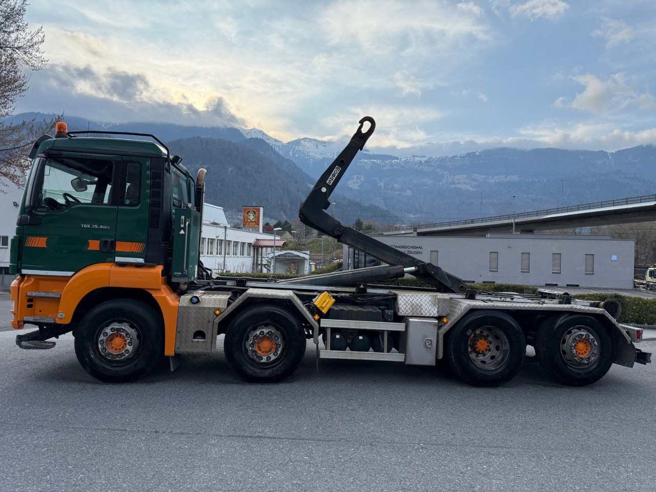 MAN TGS 35.480 8x2, E5, Mobas Abroll - Hook-lift sunkvežimis: foto 4 MAN TGS 35.480 8x2, E5, Mobas Abroll - Hook-lift sunkvežimis: foto 4