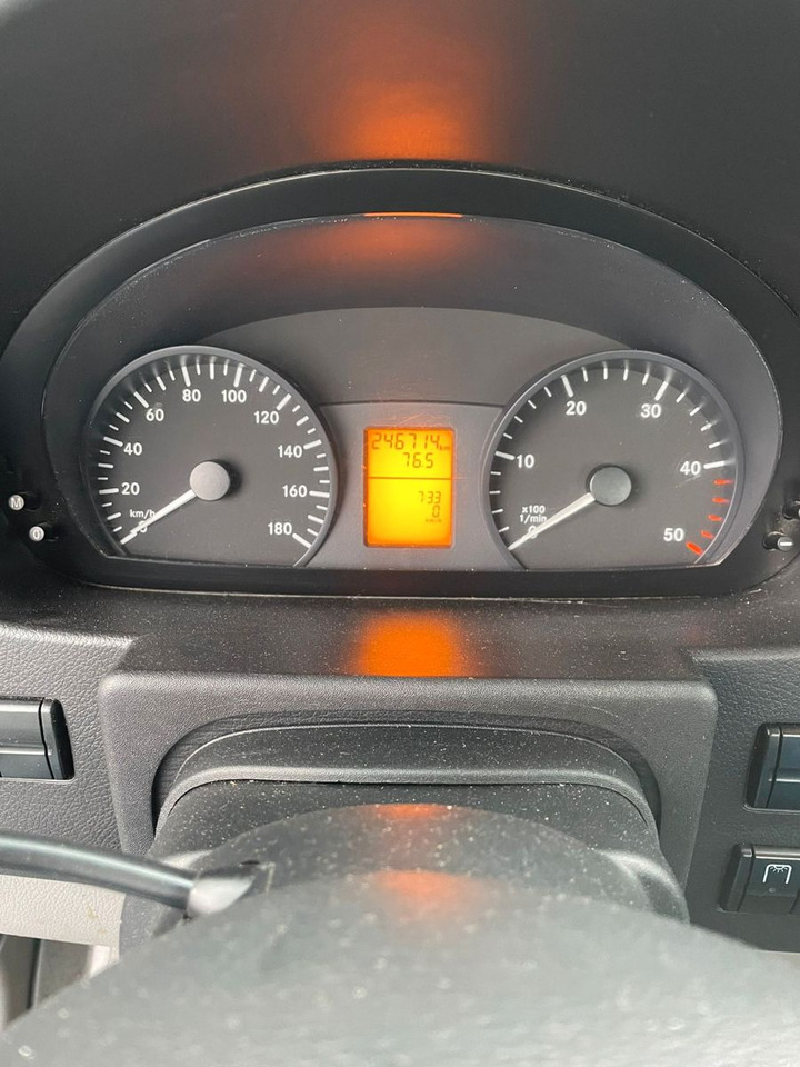 Mercedes-Benz 316 CDI, 5.20m Pritsche - Bortinis automobilis: foto 5 Mercedes-Benz 316 CDI, 5.20m Pritsche - Bortinis automobilis: foto 5