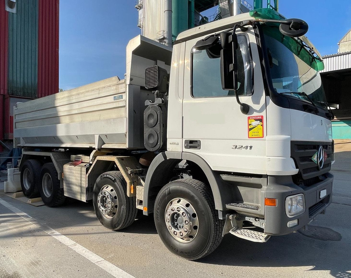 Mercedes-Benz Actros 3241 8x4,E5,Wechselsystem Mischer/Kipper - Betonvežis: foto 2 Mercedes-Benz Actros 3241 8x4,E5,Wechselsystem Mischer/Kipper - Betonvežis: foto 2