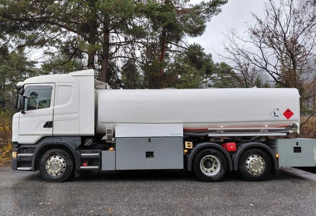 Scania R450 LB 6x2, ADR, E6,Schwarzmüller,Diesel/Benzin - Autocisterna: foto 4 Scania R450 LB 6x2, ADR, E6,Schwarzmüller,Diesel/Benzin - Autocisterna: foto 4