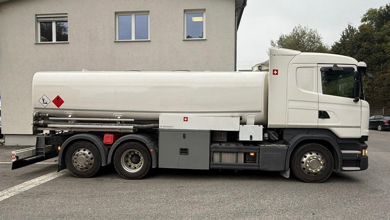 Scania R450 LB 6x2, ADR, E6,Schwarzmüller,Diesel/Benzin - Autocisterna: foto 4 Scania R450 LB 6x2, ADR, E6,Schwarzmüller,Diesel/Benzin - Autocisterna: foto 4