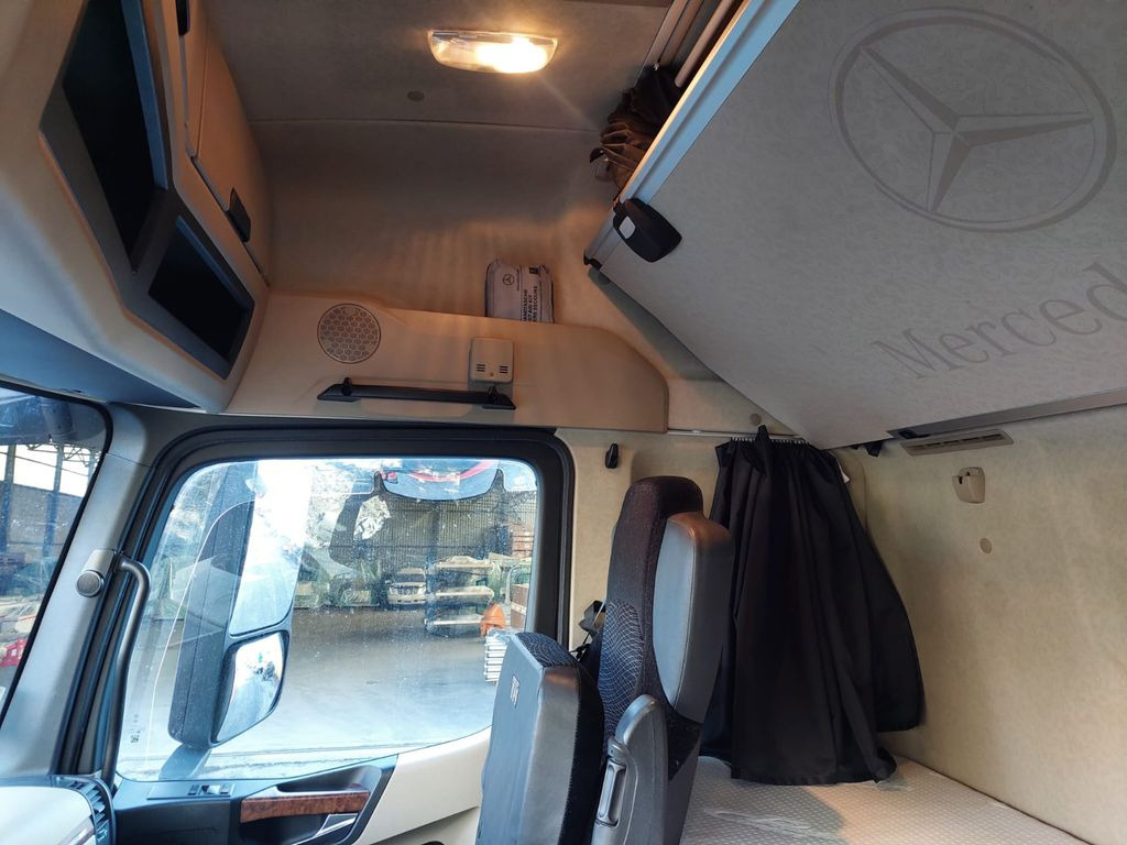 Vilkikas Mercedes-Benz Actros 1845 4x2, E6, Retarder, Schubbodenhydraul: foto 14