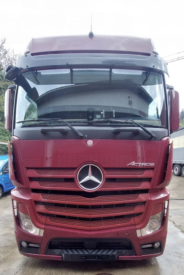 Mercedes-Benz Actros 1848 4x2, E6,Lowliner,verstellbare Sattel - Vilkikas: foto 2 Mercedes-Benz Actros 1848 4x2, E6,Lowliner,verstellbare Sattel - Vilkikas: foto 2