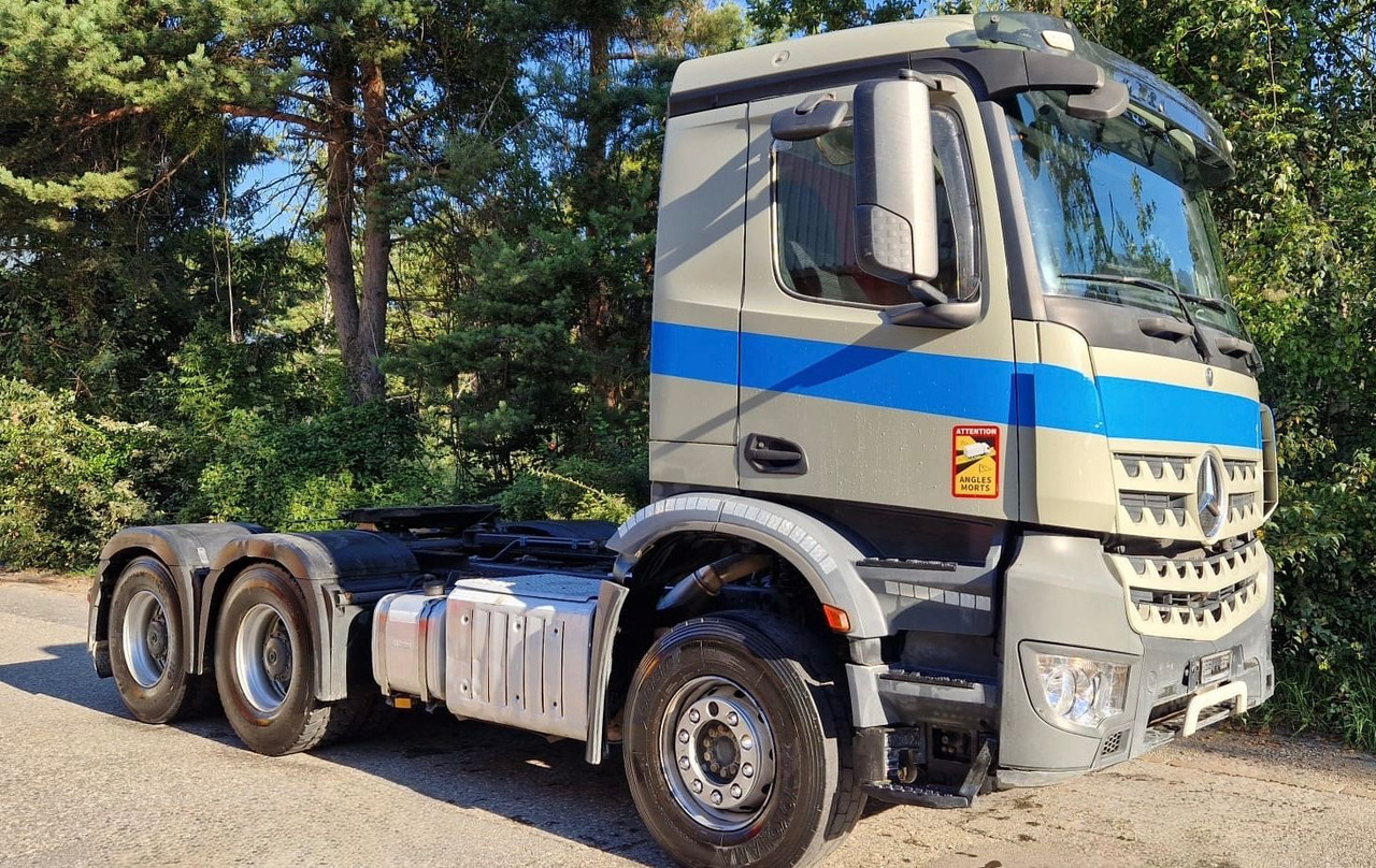 Mercedes-Benz Arocs 2648 6x4, E6, Retarder, Kipphydraulik - Vilkikas: foto 1 Mercedes-Benz Arocs 2648 6x4, E6, Retarder, Kipphydraulik - Vilkikas: foto 1