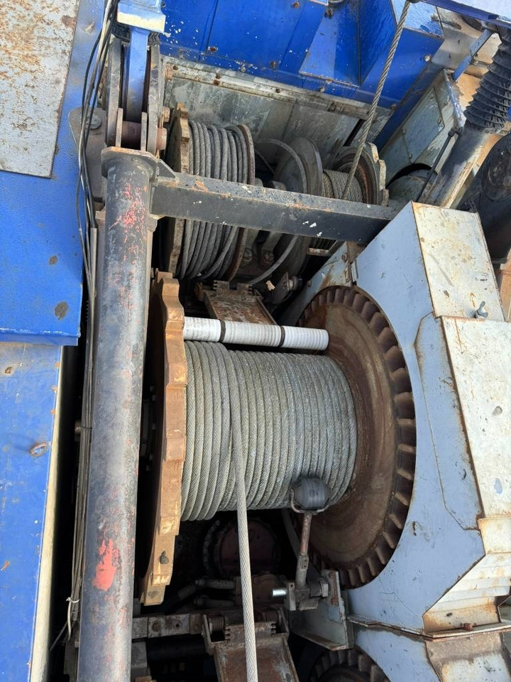 Vikšrinis kranas Hitachi KH300-3 PD: foto 13