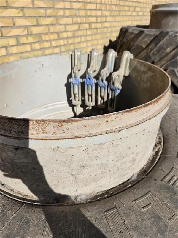 Michelin 540/65X30 m. 4 låse - Padanga: foto 2 Michelin 540/65X30 m. 4 låse - Padanga: foto 2