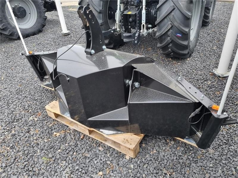 Tractor Bumper 1800 kg. - Atsvara - Žemės ūkio technika: foto 3 Tractor Bumper 1800 kg. - Atsvara - Žemės ūkio technika: foto 3