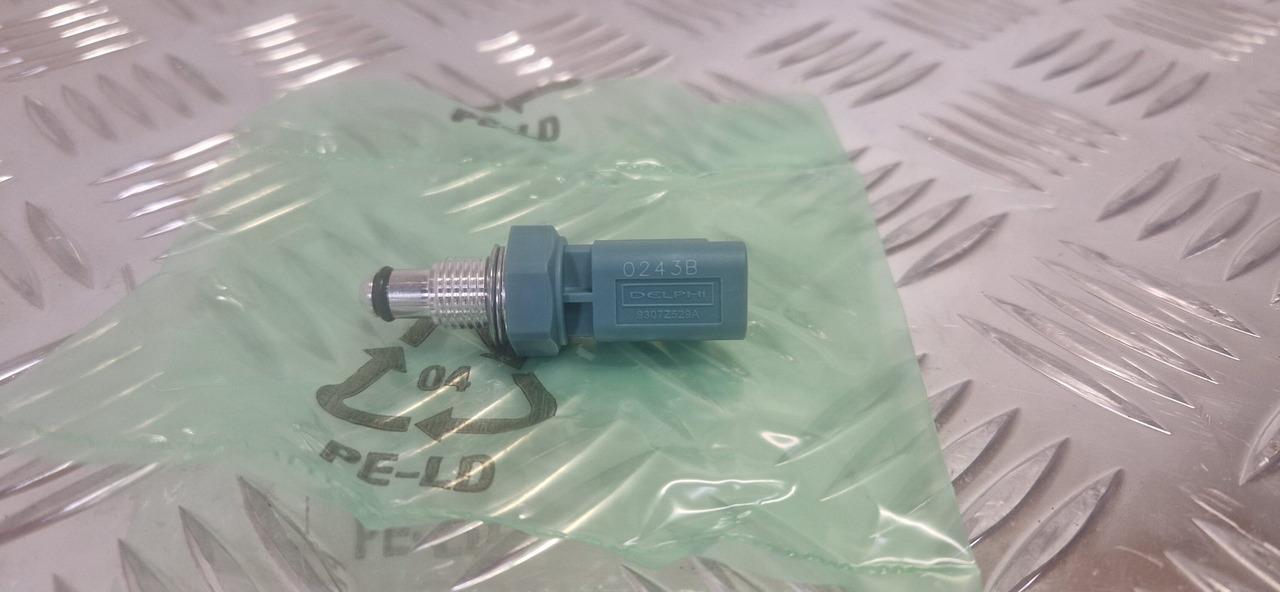 Delphi CR Temperature Sensor - Variklis ir dalys - Statybinė technika: foto 4 Delphi CR Temperature Sensor - Variklis ir dalys - Statybinė technika: foto 4