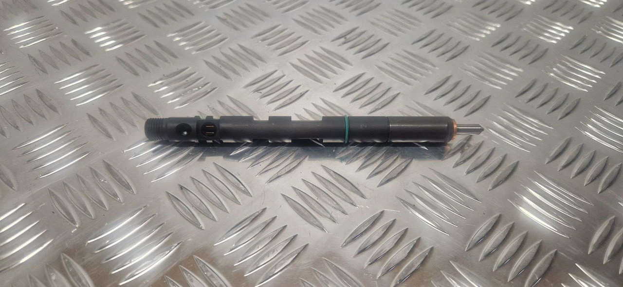 Et3 Injector Delphi R05001D JCB injector 320/06623 - Variklis ir dalys - Statybinė technika: foto 3 Et3 Injector Delphi R05001D JCB injector 320/06623 - Variklis ir dalys - Statybinė technika: foto 3